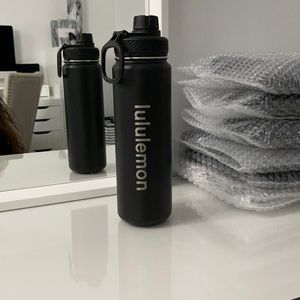 LULULEMON WATER BOTTLE